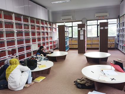 Ruang Referensi UPT Perpustakaan